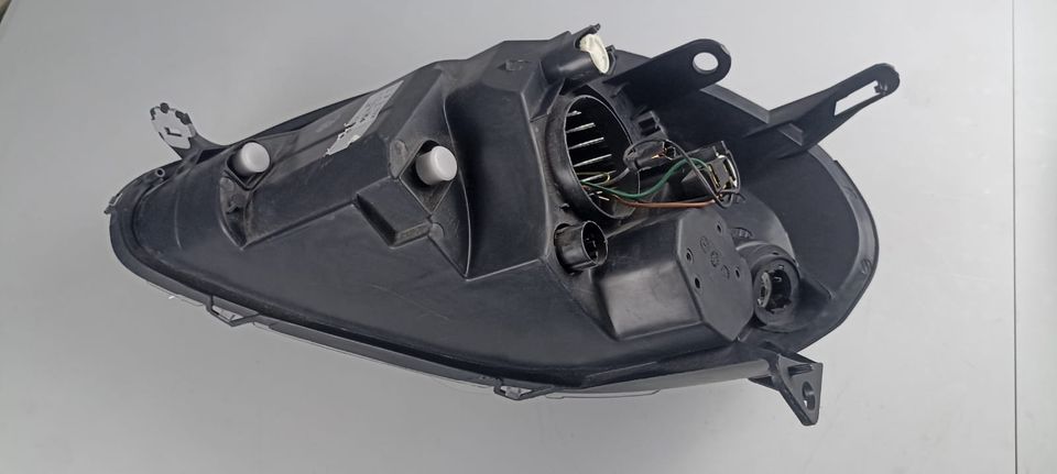 FARO DELANTERO DERECHO FIAT GRANDE PUNTO 2008 260601HL0A - Imagen 2