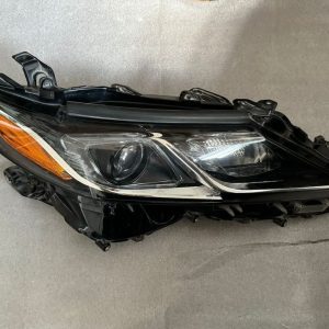 FARO DELANTERO DERECHO TOYOTA CAMRY 2018-2021 004191021