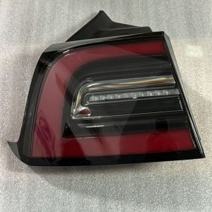 CALAVERA TRASERA IZQUIERDA TESLA MODELO 3 2017-2023 1077397