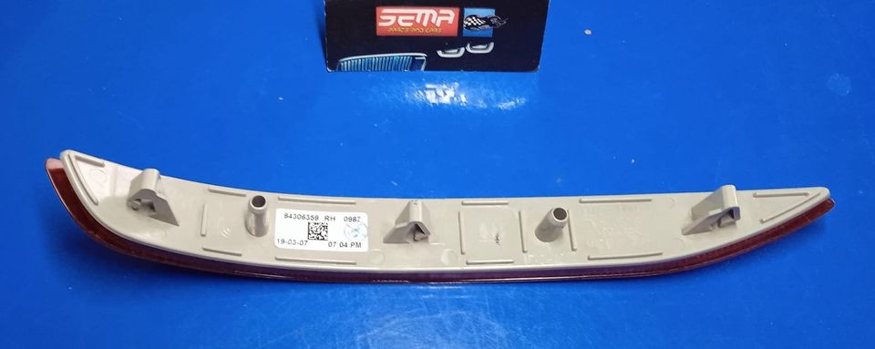 REFLECTOR DE LUZ TRASERO DERECHO CHEVROLET EQUINOX 2018-2020 4174R012110 - Imagen 2