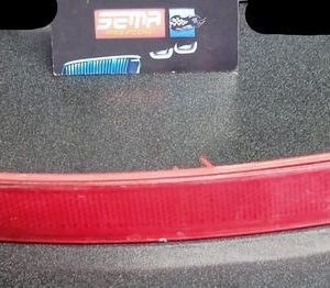 REFLECTOR DE LUZ TRASERA DERECHA HYUNDAI ELANTRA 2017-2018 92406-F2000