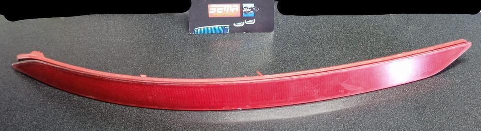 REFLECTOR DE LUZ TRASERA DERECHA HYUNDAI ELANTRA 2017-2018 92406-F2000