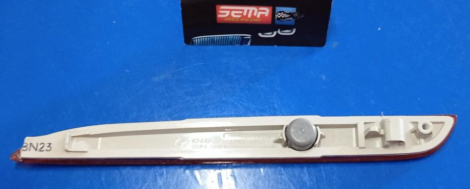 REFLECTOR DE LUZ TRASERA IZQUIERDA MAZDA 3 2010-2013 K2442 BBM4 515L0 - Imagen 2