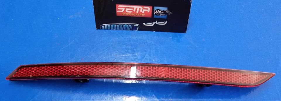 REFLECTOR DE LUZ TRASERA DERECHA NISSAN VENTO 2016-2020 6RF.945.106