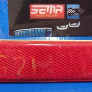 REFLECTOR DE LUZ TRASERA DERECHA DODGE ATTITUDE 2015-2019 8355A082