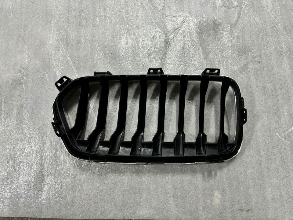 REJILLA INFERIOR FORD MUSTANG GT 2015-2017 3370487368 - Imagen 2
