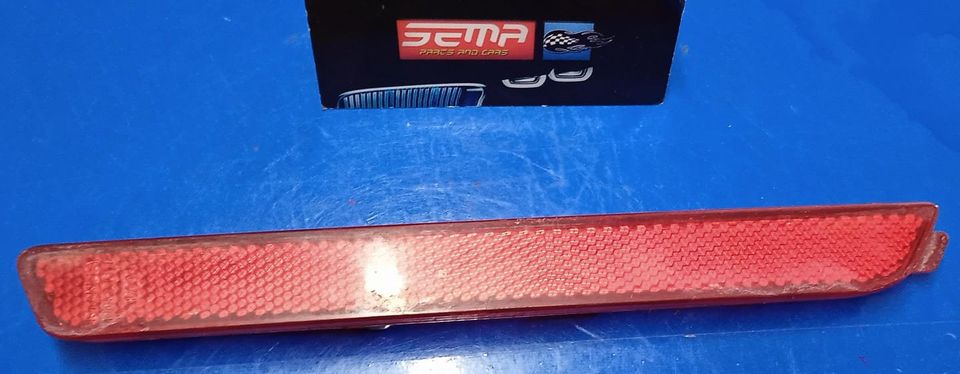REFLECTOR DE LUZ TRASERA IZQUIERDA MAZDA 2 2003-2016 P3756 B