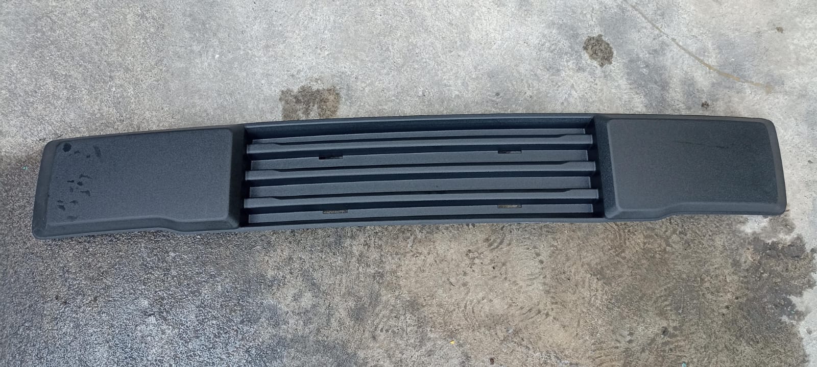 REJILLA DELANTERA INFERIOR FORD F-150 2015-2017 ORIGINAL FL34-17B968-AH