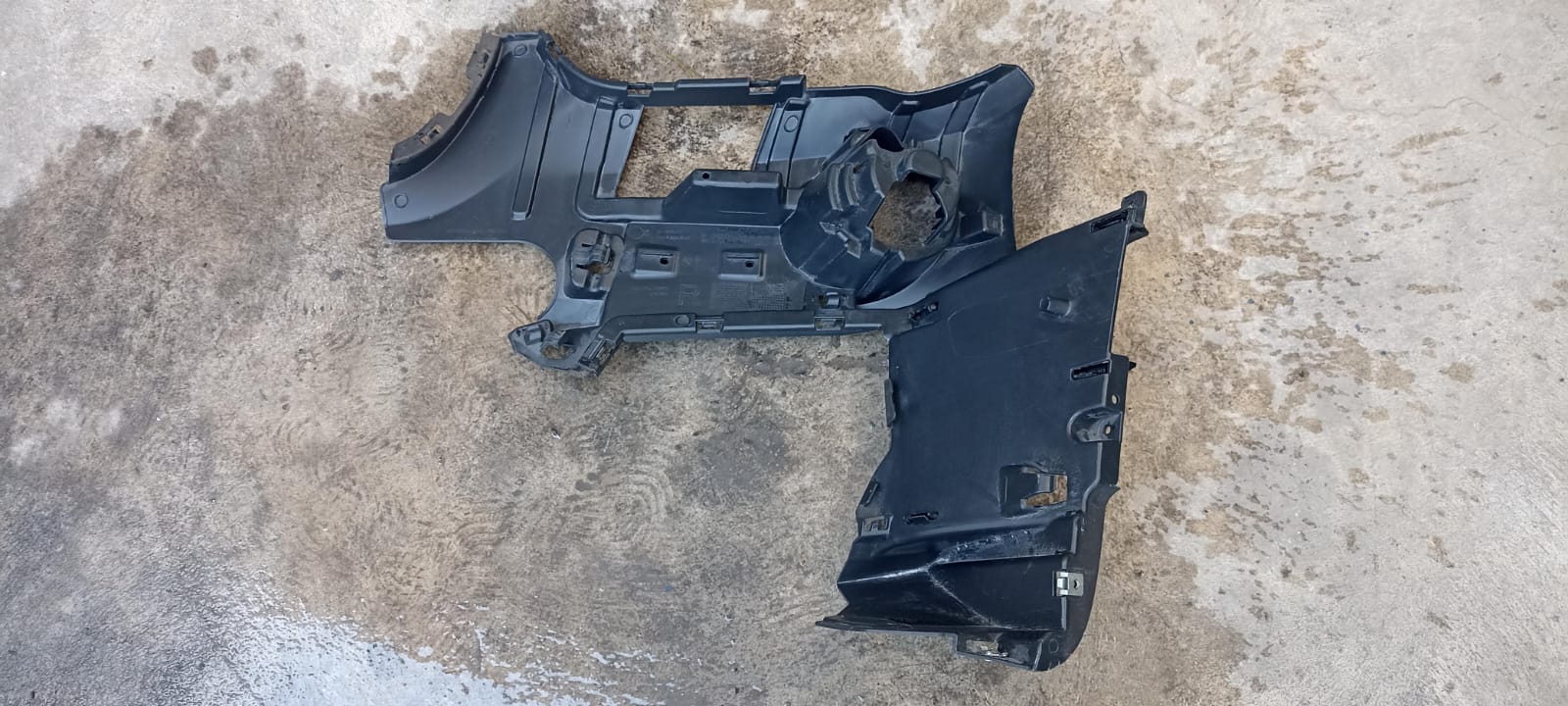 SOPORTE LUZ ANTINIEBLA DELANTERO DERECHO BMW X1 2016-2019 ORIGINAL 51 11 8 073 960 - Imagen 2