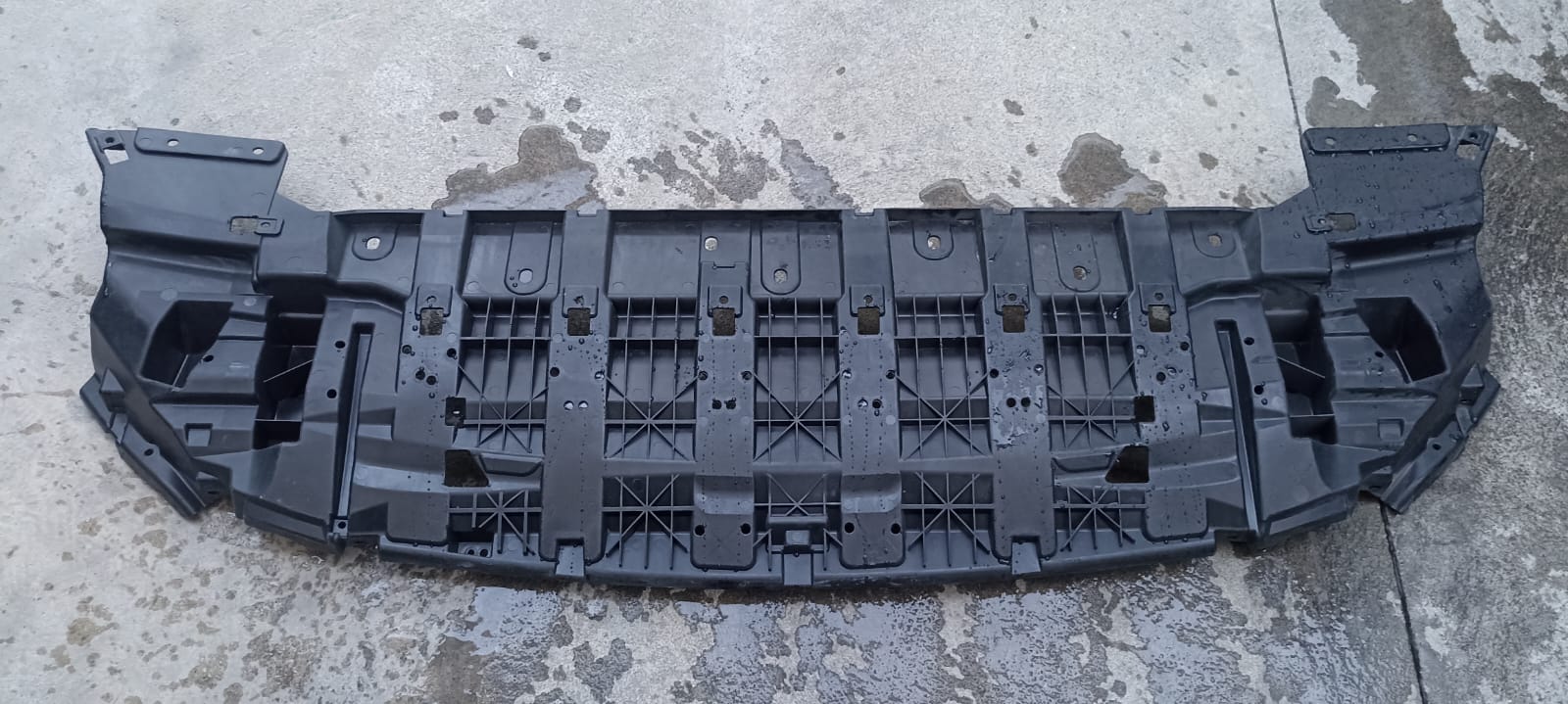 TOLVA INFERIOR RADIADOR FORD ESCAPE 2013-2016 TAIWAN FO1228143