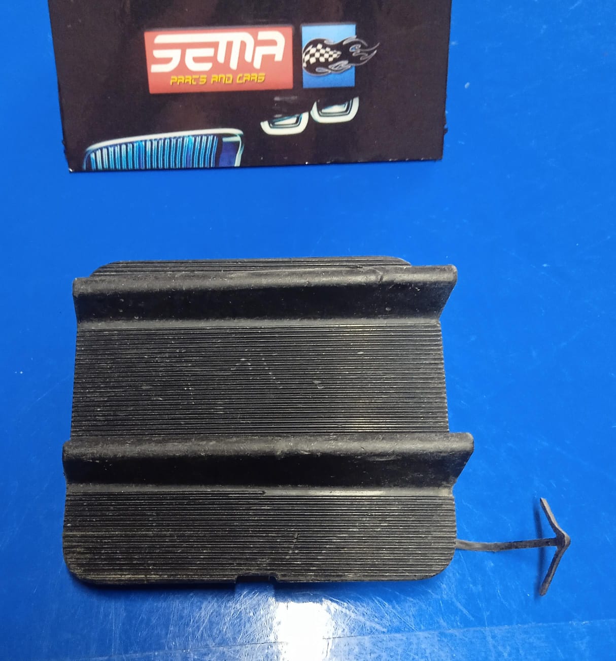 Tapa tirón FR(Delantera) Nissan March 2012-2014 622A0 1HL0A