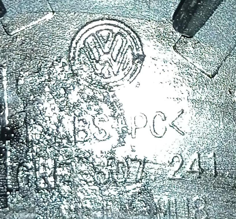 Tapa tirón VW Vento 2014-2019 6RF.807.241 - Imagen 4