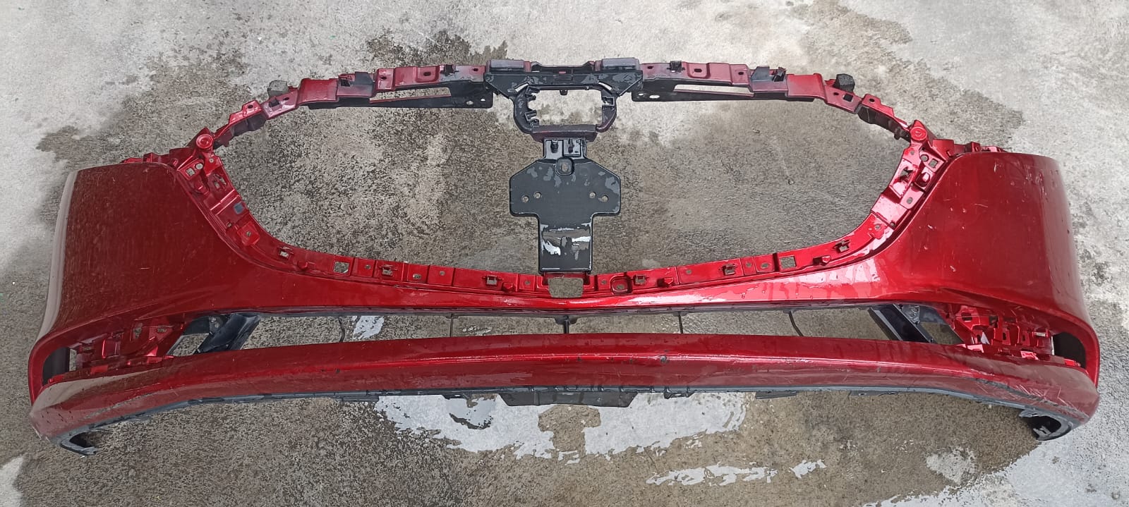 FACIA DELANTERA MAZDA 3 2019 ORIGINAL CON DETALLE BDTS-50031
