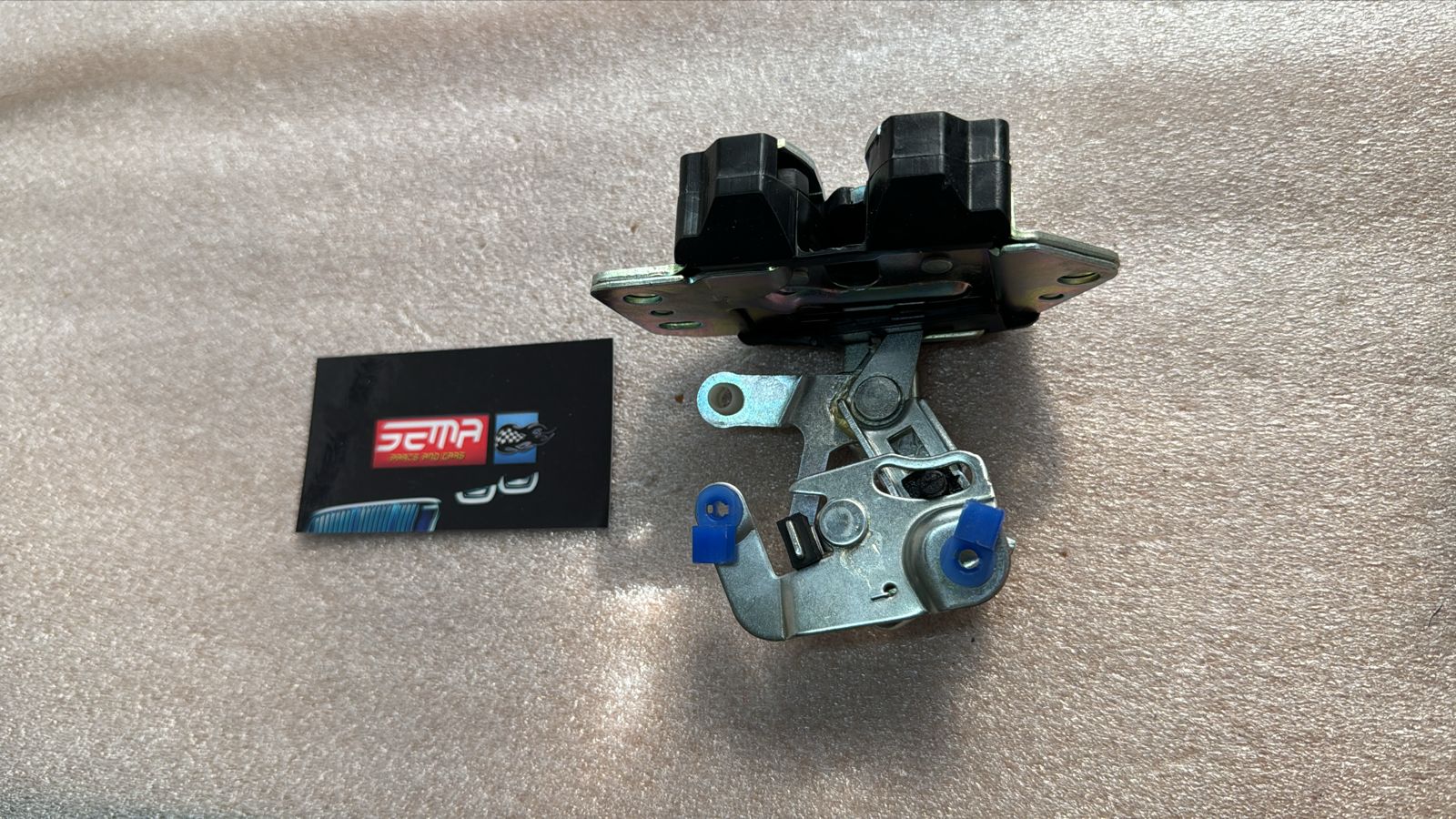 CHAPA DE PUERTA TRASERA CHEVROLET TORNADO 2022 8330151