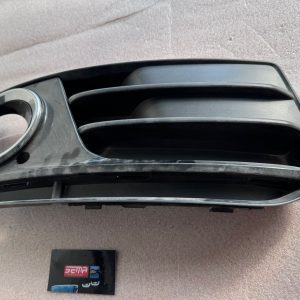 PARRILLA INFERIOR FAROS ANTINIEBLA DELANTERA DERECHA AUDI Q5 2013-2017 8R0807682J