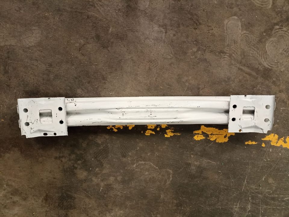 REFUERZO DELANTERO FORD MUSTANG 2005-2014 BR3Z17757B - Imagen 2
