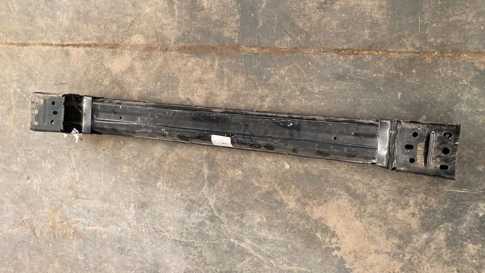 REFUERZO DELANTERO DODGE CHRYSLER CARAVAN 1001295 2001-2003 - Imagen 2