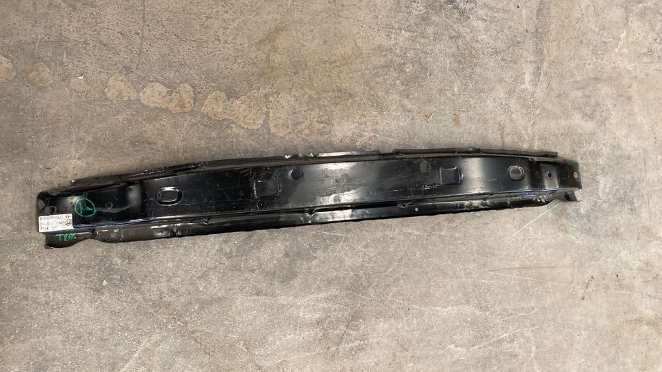 REFUERZO DELANTERO DODGE CHRYSLER CARAVAN 100129518 2001-2003