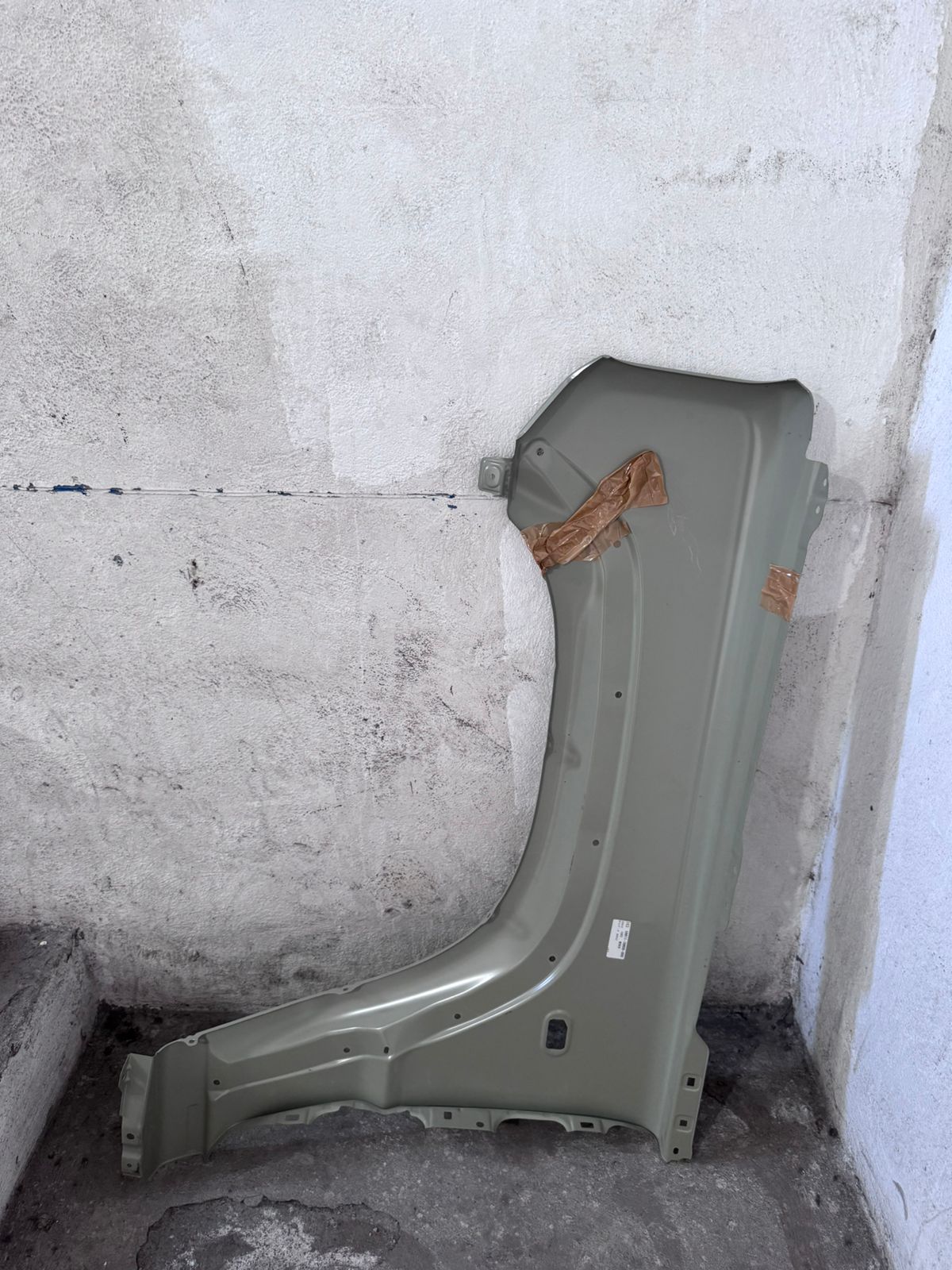 SALPICADERA DELANTERA DERECHA SUZUKI JIMNY 962725556 2021 - Imagen 2