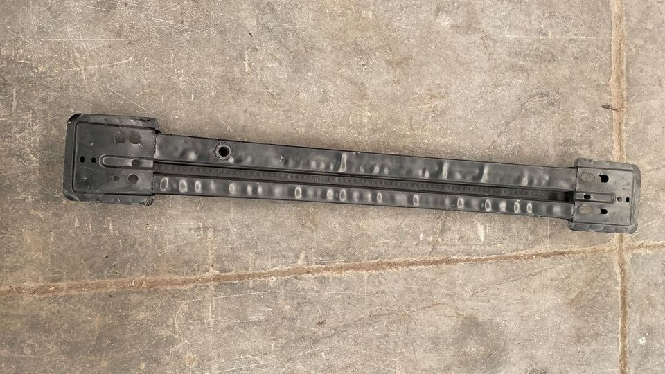 REFUERZO DELANTERO TOYOTA CAMRY F1001044 2007-2011 - Imagen 2