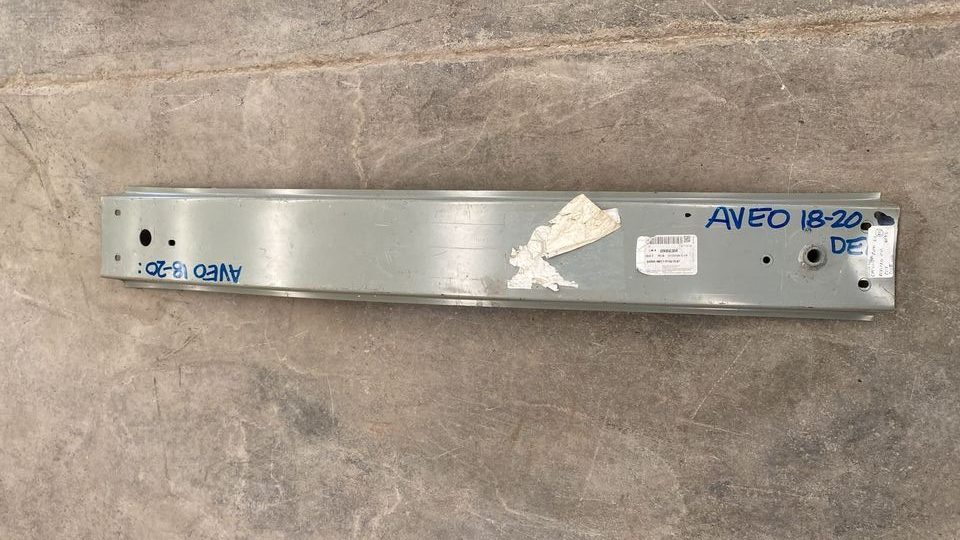 REFUERZO DELANTERO CHEVROLET AVEO NG 090606304 2018-2020