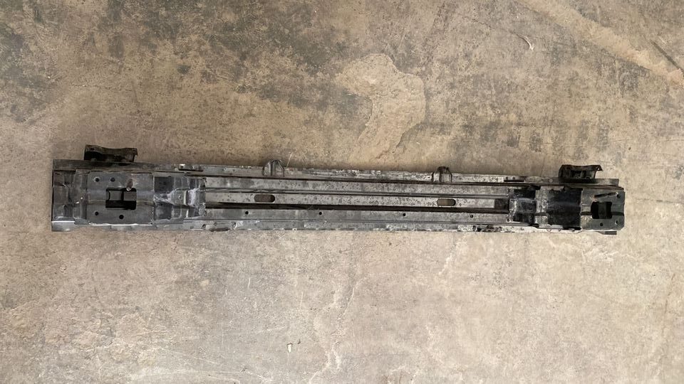 REFUERZO DELANTERO HYUNDAI VERNA 58744152 2004-2018