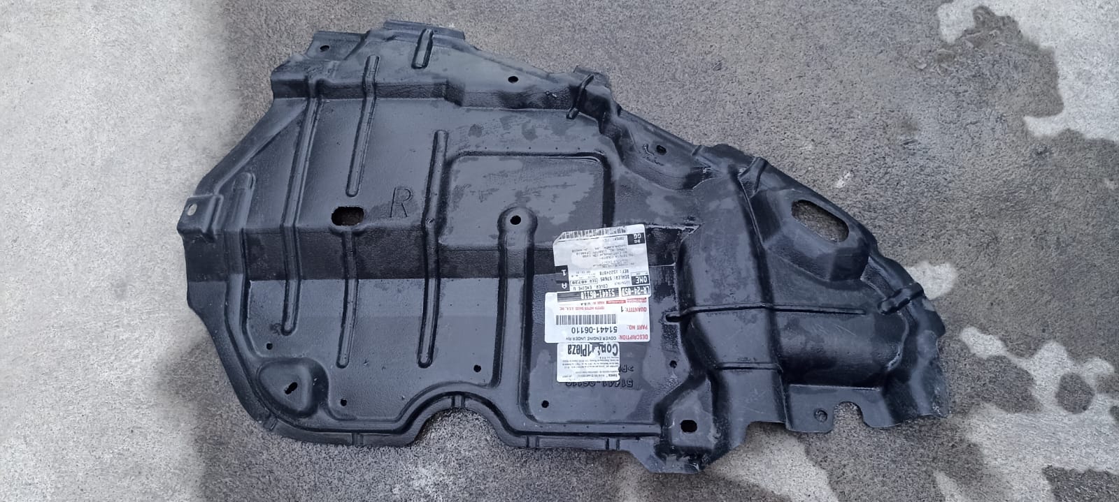 TOLVA INFERIOR DERECHA MOTOR TOYOTA CAMRY 2007-2009 ORIGINAL 51441-06110