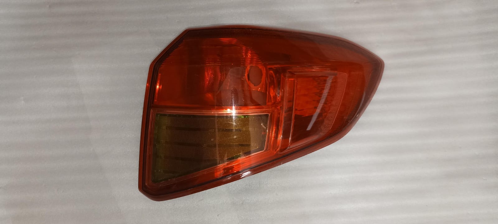 CALAVERA DERECHA SUZUKI VITARA 2018-2020 ORIGINAL 220-18097
