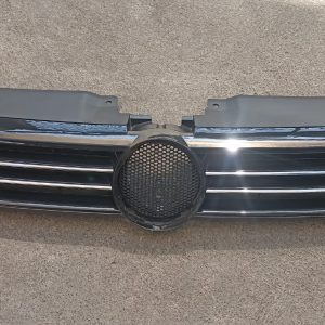 PARRILLA VOLKSWAGEN JETTA MK6 2011-2014 ORIGINAL 5C6853653