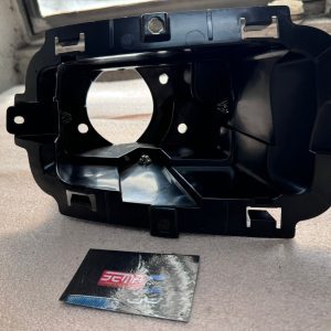 GUIA FARO DELANTERO CHEVROLET SILVERADO 2014-2015 22944876