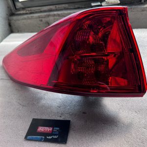 CALAVERA TRASERA IZQUIERDA HONDA ODYSSEY 2018-2019 33500-THR-A01
