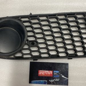 REJILLA PARA FARO JETTA 2008