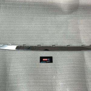 Moldura De Facia Trasera Volkswagen Jetta 2018-2020 (Usado) VG04292MA