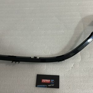 Moldura De Rejilla Izquierda Mazda 3 2017-2018 (Usado)B63E50B15
