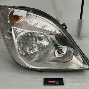 Faro Delantero Derecho Mercedes Benz Sprinter 2008-2010 (Usado)A9068200261