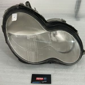 Faro Delantero Derecho Mercedes Benz Clase C 2004-2007 (Usado)A2038200261