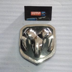 EMBLEMA PARRILLA DODGE RAM 2013-2018 68140322AA