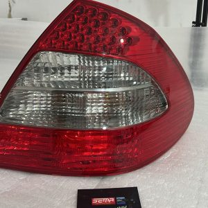 Calavera Derecha Mercedes Benz Clase E 2001-2006 (Usado)A2118202664