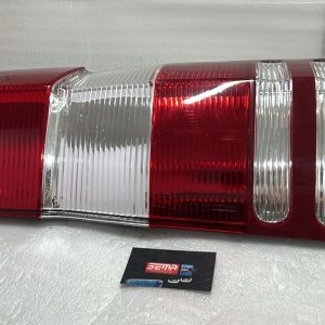 Calavera Izquierda Mercedes Benz Sprinter 2011-2016 CMB011016