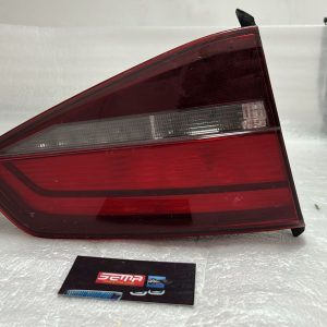Intercalavera Izquierda Volkswagen Jetta 2015-2018 (Usado)F00HTV4