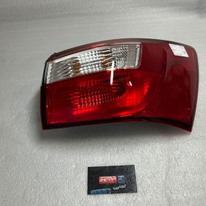 Calavera Derecha Kia Rio 2012-2017 (Usado)924021W0