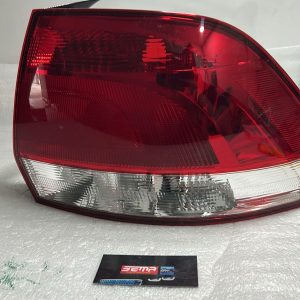 Calavera Derecha Volkswagen Vento 2014-2015 44119D1RU