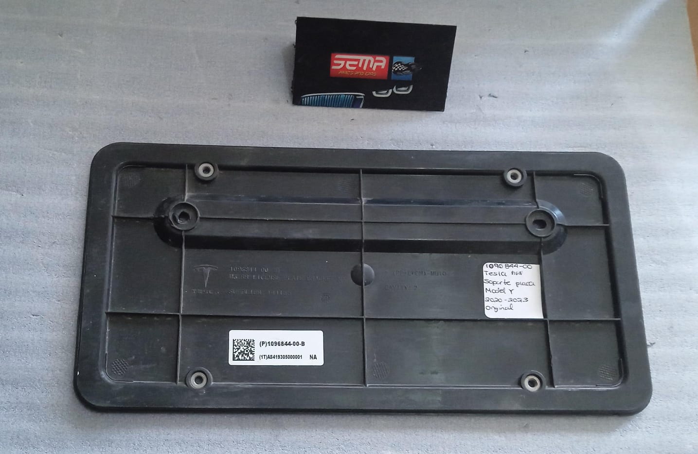 PORTAPLACA TESLA MODEL Y 2020-2023 1096844-00 - Imagen 2