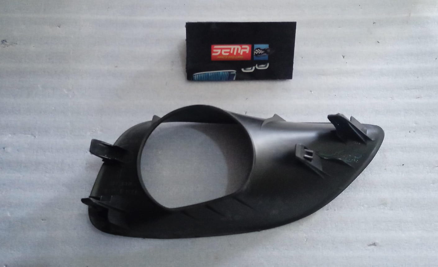 BISEL FARO NIEBLA DERECHA TOYOTA YARIS 2005-2011 52127-52400 - Imagen 2