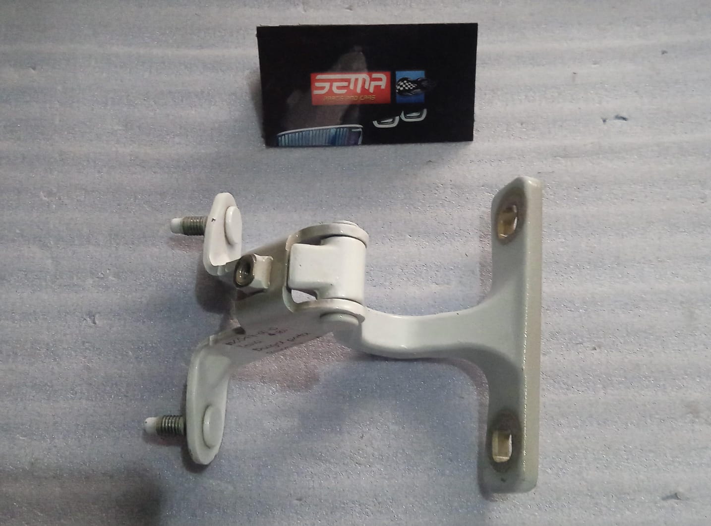 BISAGRA DE PUERTA TRASERA IZQUIERDA TESLA MODEL Y 2020-2024 150049-00-C