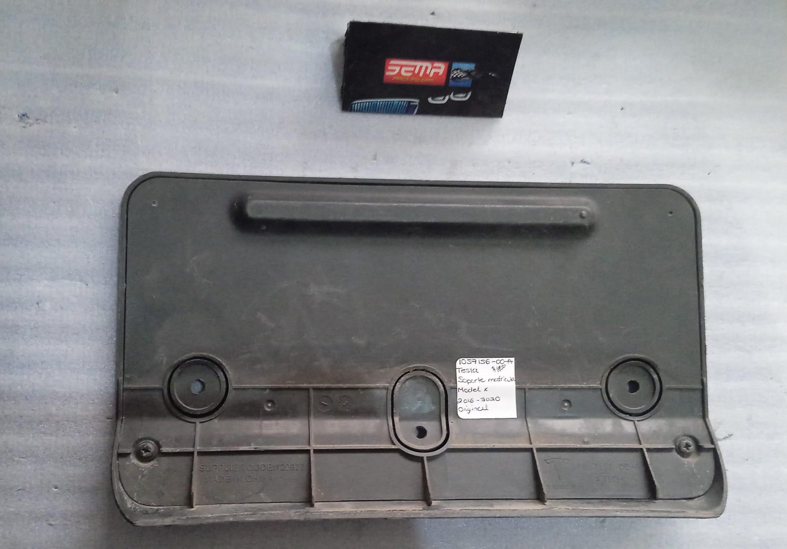 SOPORTE DE MATRICULA TESLA MODEL X 2016-2020 1057156-00-A - Imagen 2