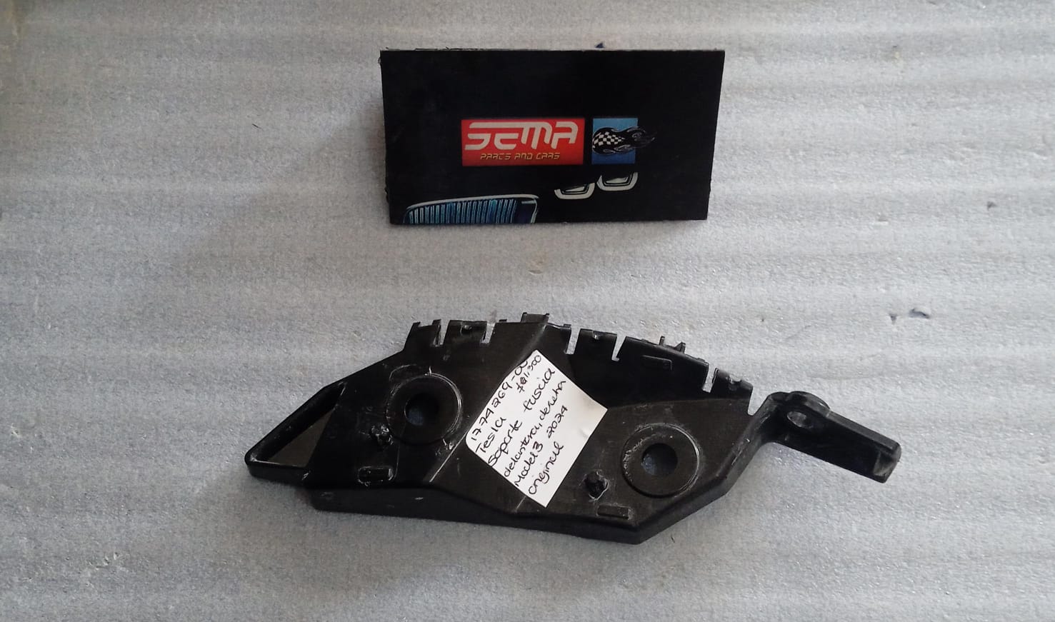 SOPORTE FASCIA DELANTERA DERECHA TESLA MODEL 3 2024 1774269-00