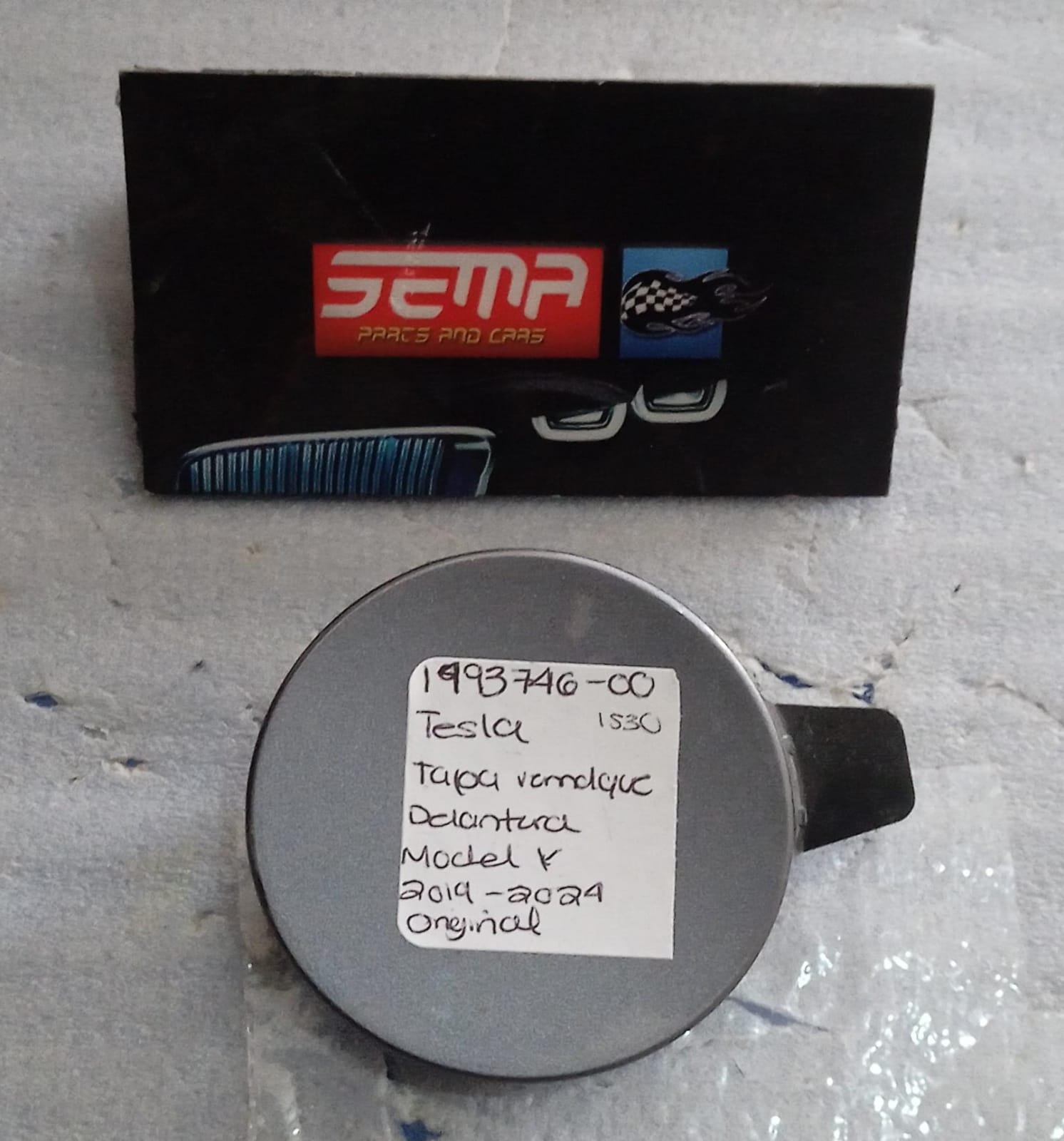 TAPA DE REMOLQUE DELANTERA TESLA MODEL Y 2019-2024 1493746-00