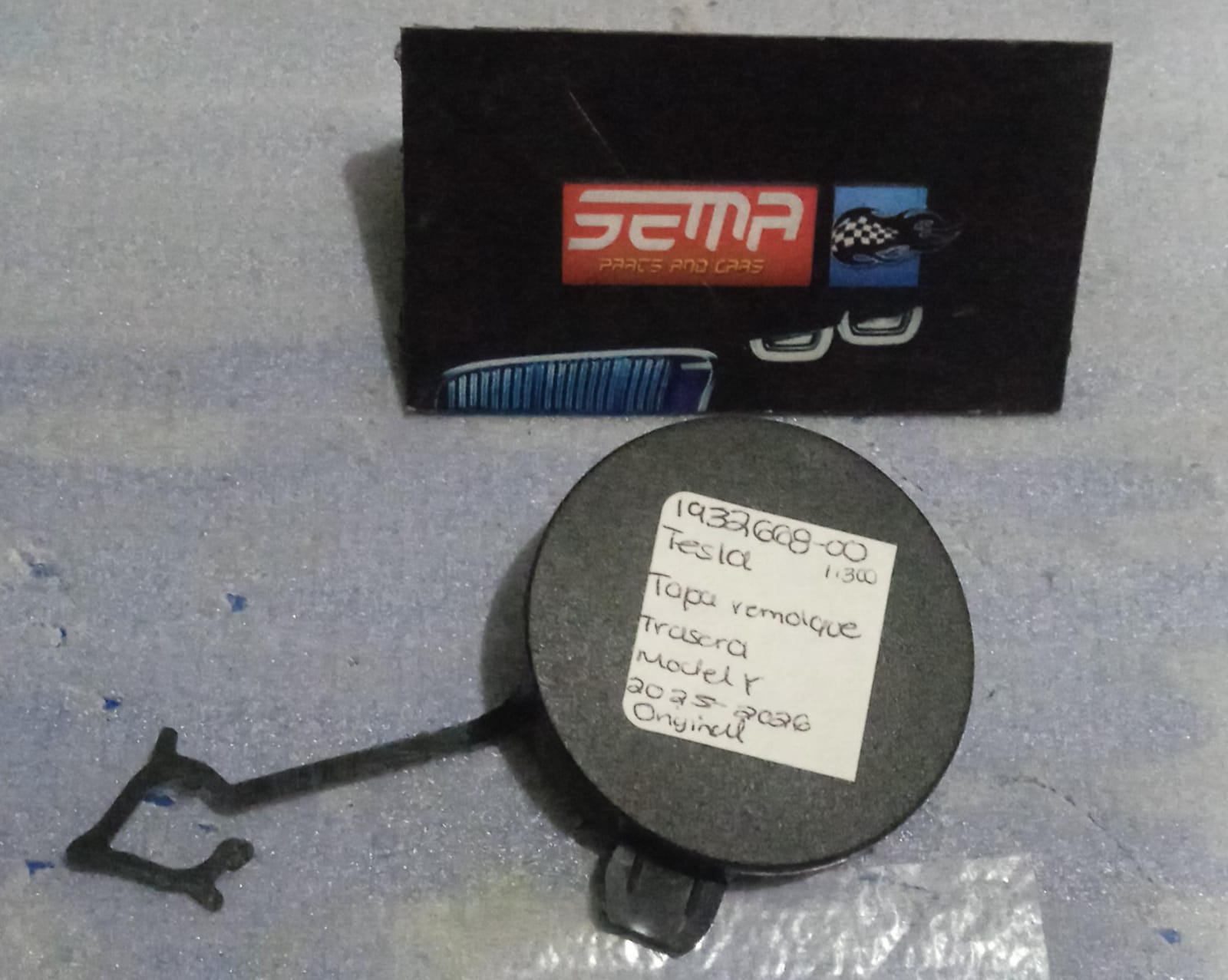 TAPA DE REMOLQUE TRASERA TESLA MODEL Y 2025-2026 1932668-00