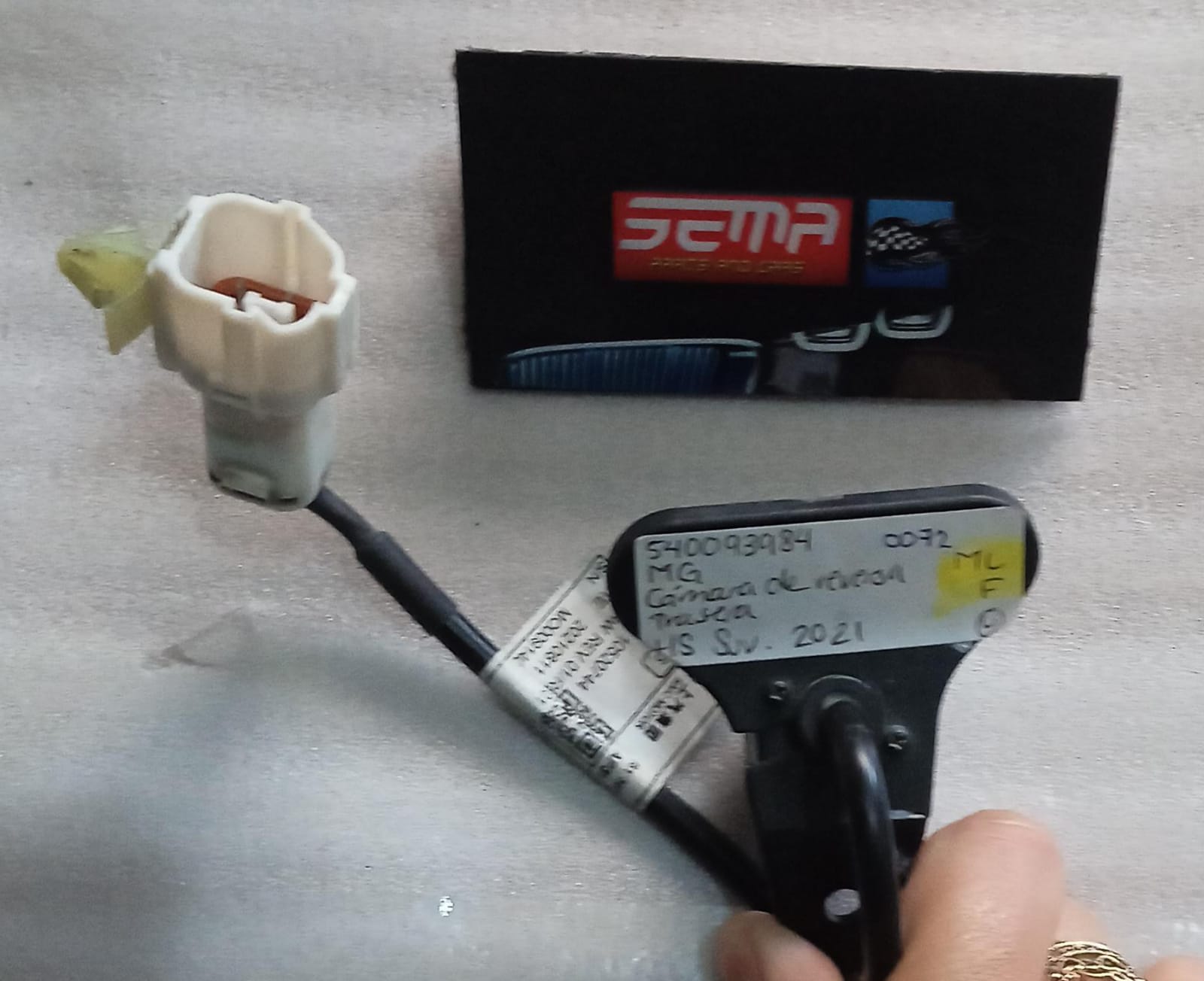 CAMARA DE REVERSA TRASERA MG HS 2021 540093984 - Imagen 3